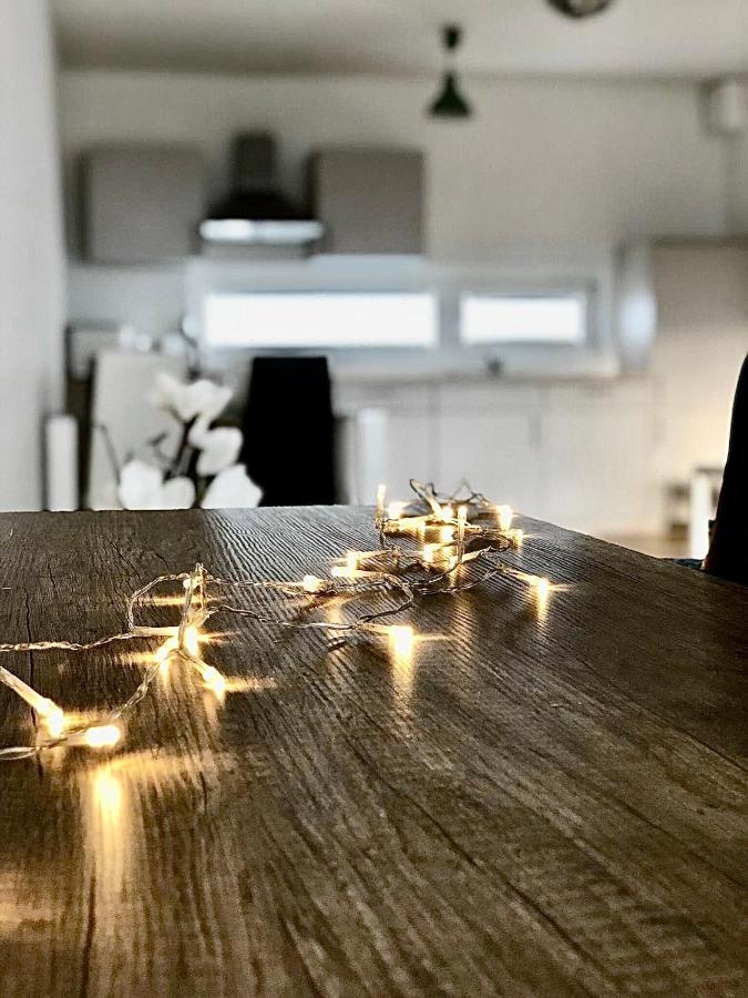 2 Bedroom Apartment Next To Metro U1 And Garage Parking Вена Экстерьер фото