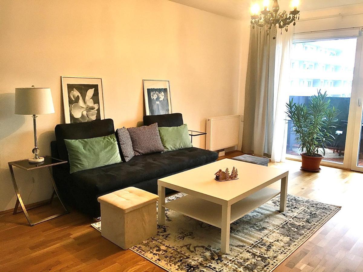 2 Bedroom Apartment Next To Metro U1 And Garage Parking Вена Экстерьер фото