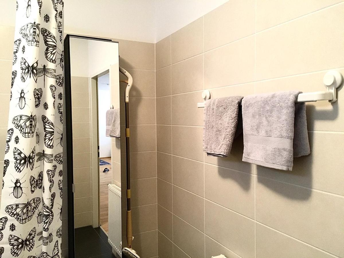 2 Bedroom Apartment Next To Metro U1 And Garage Parking Вена Экстерьер фото