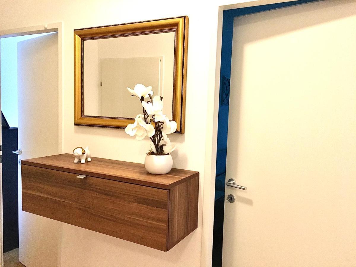 2 Bedroom Apartment Next To Metro U1 And Garage Parking Вена Экстерьер фото